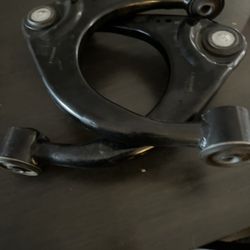 Upper Control Arms 
