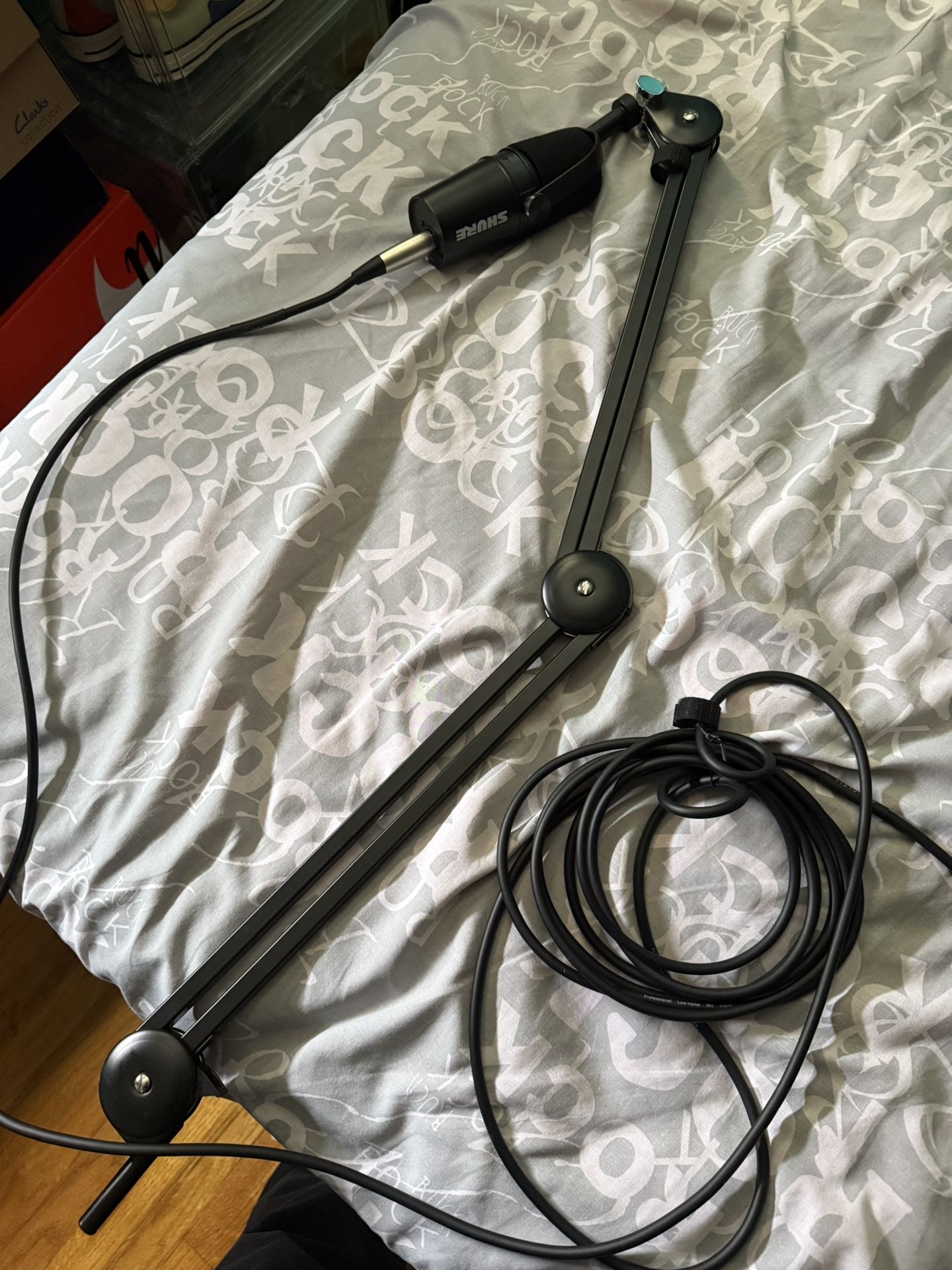 Used Once, SHURE Mic, comes with headset and Rode boom arm
