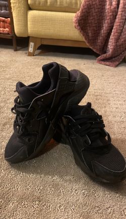 Black Huaraches(Size 7)