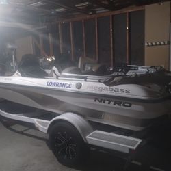 Landau bass boat bass tracker fishing boat Aluminum boat for Sale in  Riverside, CA - OfferUp