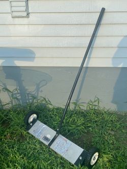 Master Magnetics 24” Magnetic Floor Sweeper – Shop, Garage, Yard Cleanup