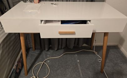 Student Desk