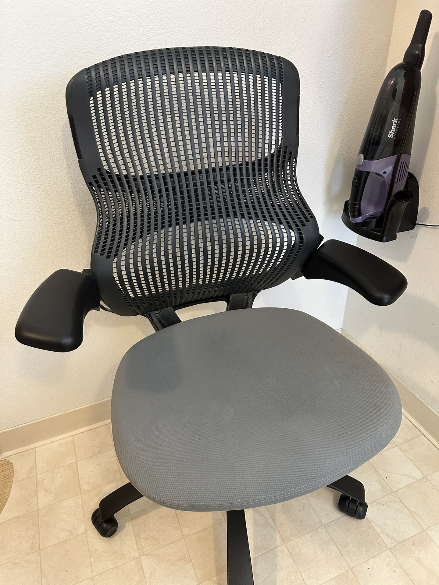 Generation Chair By Knoll. Ergonomic Desk Chair