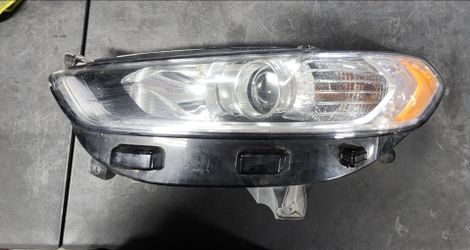 Ford Fusion Headlight Left Driver Side 2016 2017 2018 2019 Part $190 H