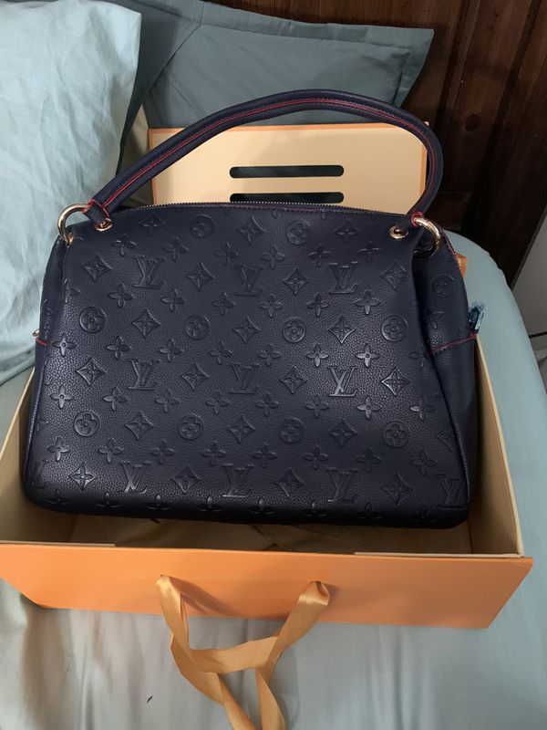 Louis Vuitton Epi Alma for Sale in New York, NY - OfferUp
