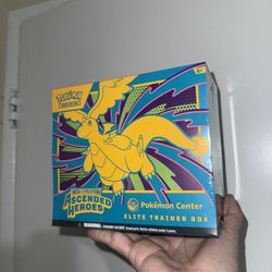 Pokemon Center Ascended Hero’s Elite Trainer Box 