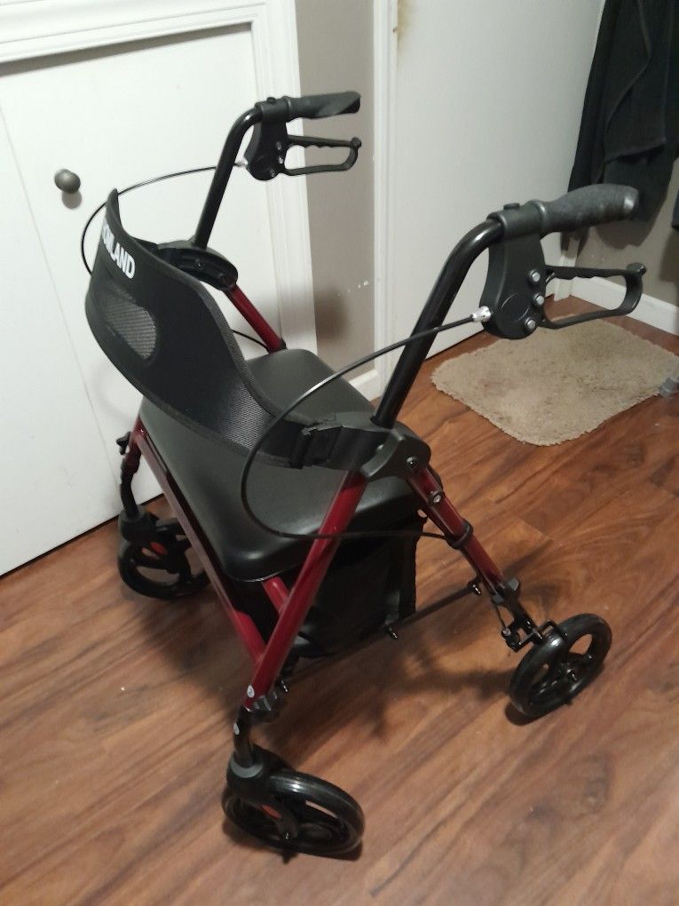 HOMLAND Foldable Rollator Walker