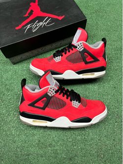 JORDAN 4 TORO BRAVO SIZE 9