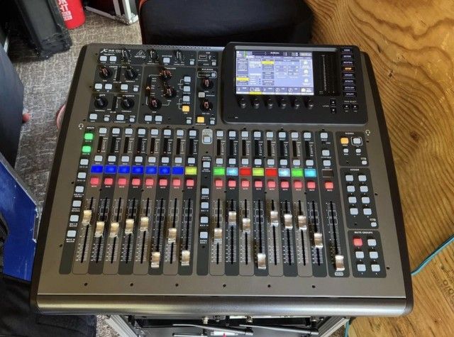 Behringer' X32- Compact Portable Mixer®️
