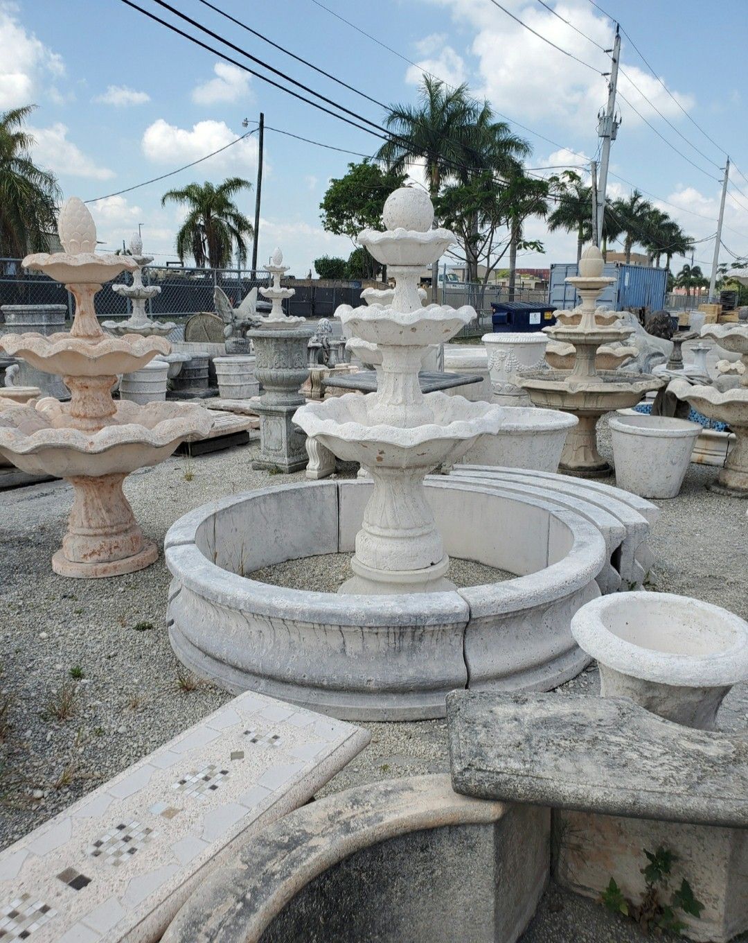 Concrete Fountain with 6 Ft Border/ Concrete Fountains for Sale in
