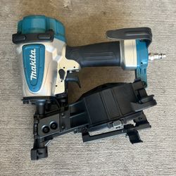 Makita Roofing Nail Gun 