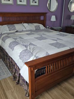 Mission Style Bedroom Set: Cal King