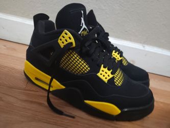 MEN'S JORDAN RETRO 4 YELLOW THUNDERS SIZE 9 CLEAN NO BOX