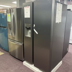 Refrigerator, Hisense New 36” W Side By Side Fridge