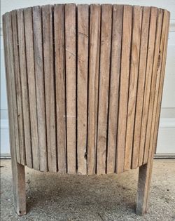 vintage barrel-style slatted wood slats rustic planter