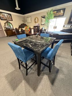 5 PC DINING TABLE SET
