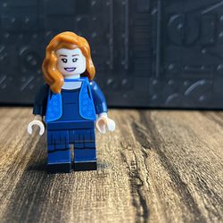 Lego Harry Potter: Lily Potter Minifigure