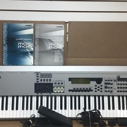 Yamaha M08 88 Weighted Keys With Pedal 