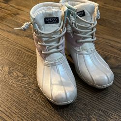 Sperry Snow Boots