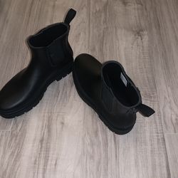 Woman’s Universal Thread Kaden Boots
