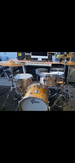 Gretch Catalina 4 piece Drum Set.