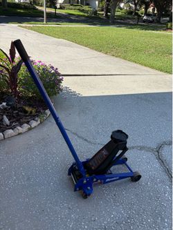 Hydraulic Floor Jack