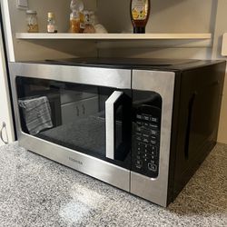 Countertop microwave 