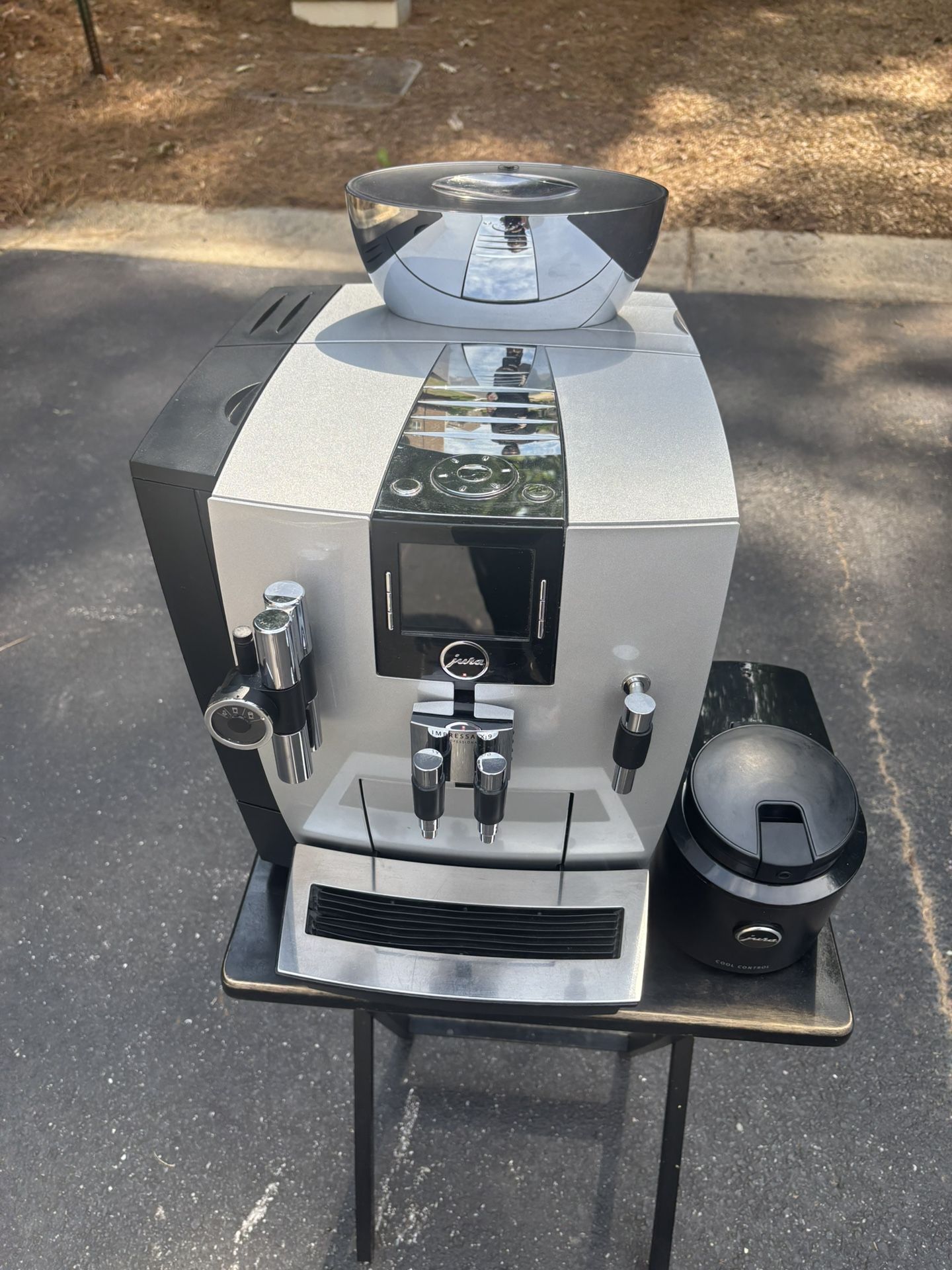 Qty 1 Jura IMPRESSA XJ9 Professional