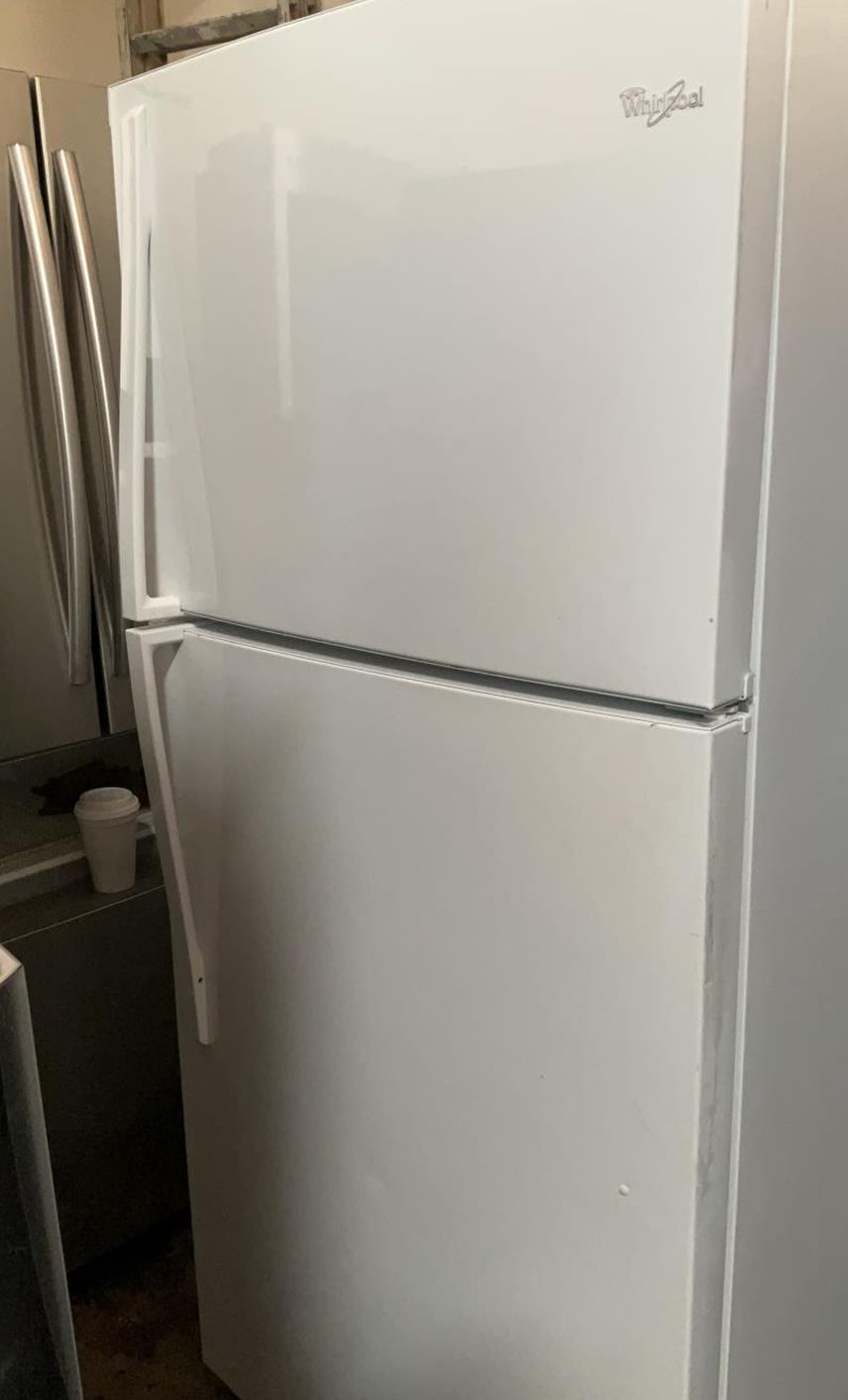 Whirlpool Top Mount White Refrigerator