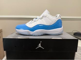 Air Jordan 11 Low University Blue Sneaker