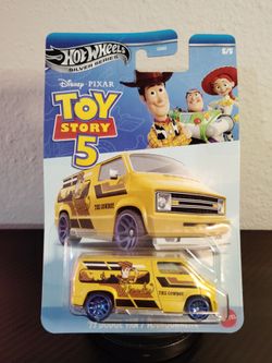 Disney Pixar Toy Story 5 '77 Dodge Van Hot Wheel Car Woody Edition