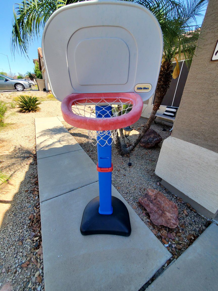 Little Tike Adjustable Basketball Hiop