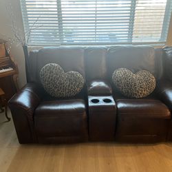 Leather Reclinable Couches 
