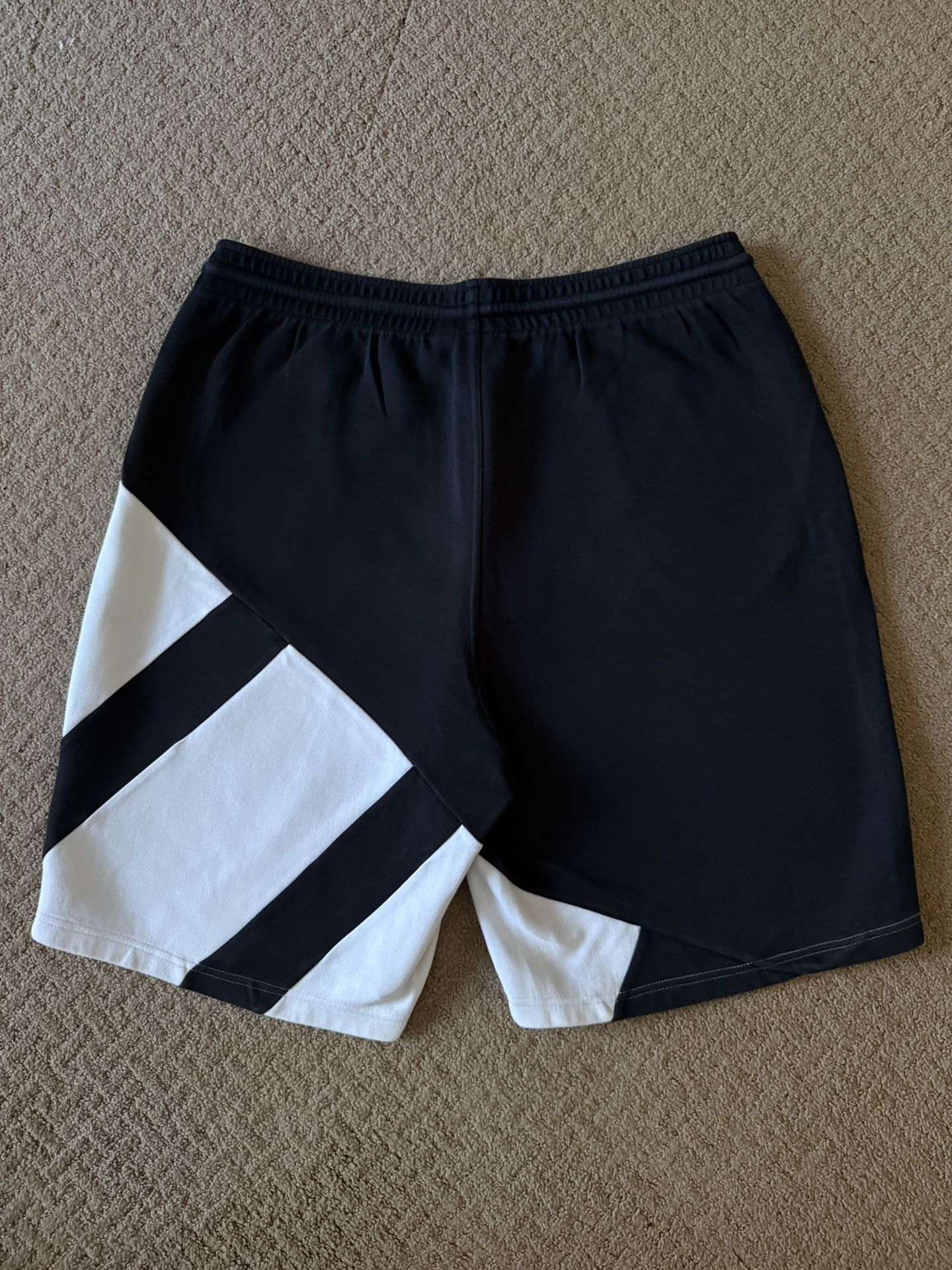 Adidas Originals EQT PDX Men’s Relaxed Shorts Black White Size Large *RARE*
