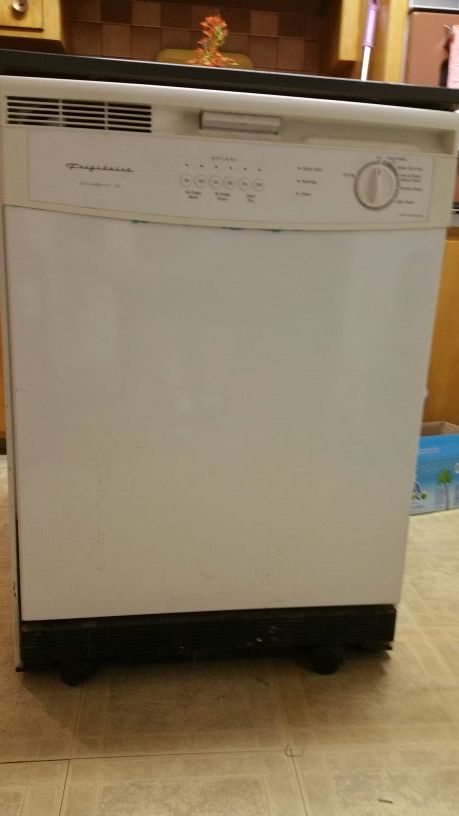 Frigidaire Ultra Quiet 111, portable dishwasher
