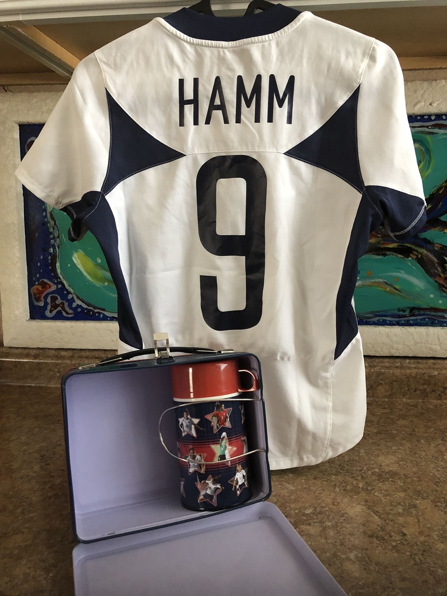 Just reduced: Mia Hamm soccer jersey / girls with soccer lunch box and Thermos