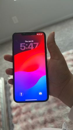 Selling iPhone 11 Pro Max