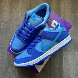 “Raspberry” Nike SB Dunk Low Men’s 9