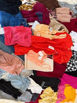 Women’s Mixed size Clothing bundle