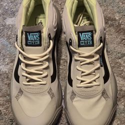 Vans MTE Crosspath MidTop Shoes Size 9.5 $65