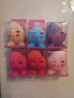 Beauty blenders with stands