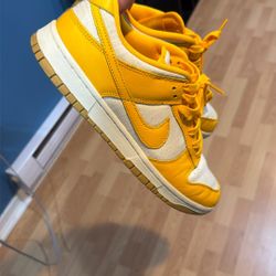 Nike Uptown 