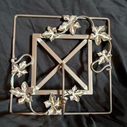 Metal Wall Decor With Hook