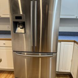 Samsung 26 Cu Ft.  Refrigerator  Great Condition 