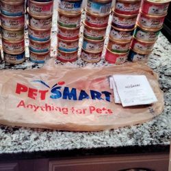 Fancy Feast Cat Food.     .70 Cents