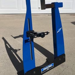 Park Tool TS8 Wheel Truing Stand