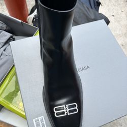 Balenciaga Mens Boot