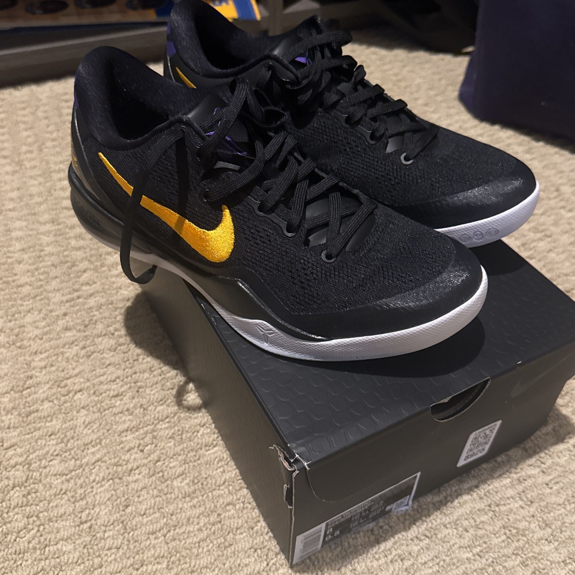 Kobe VIII PROTRO Size 8