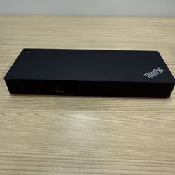 ThinkPad Thunderbolt 3 Dock