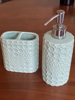 Bathroom set: toothbrush holder + soap dispenser